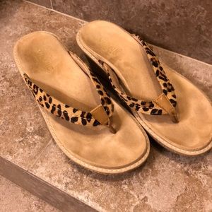 EUC Vionic Orthoheel Grenada Animal Print Wedges